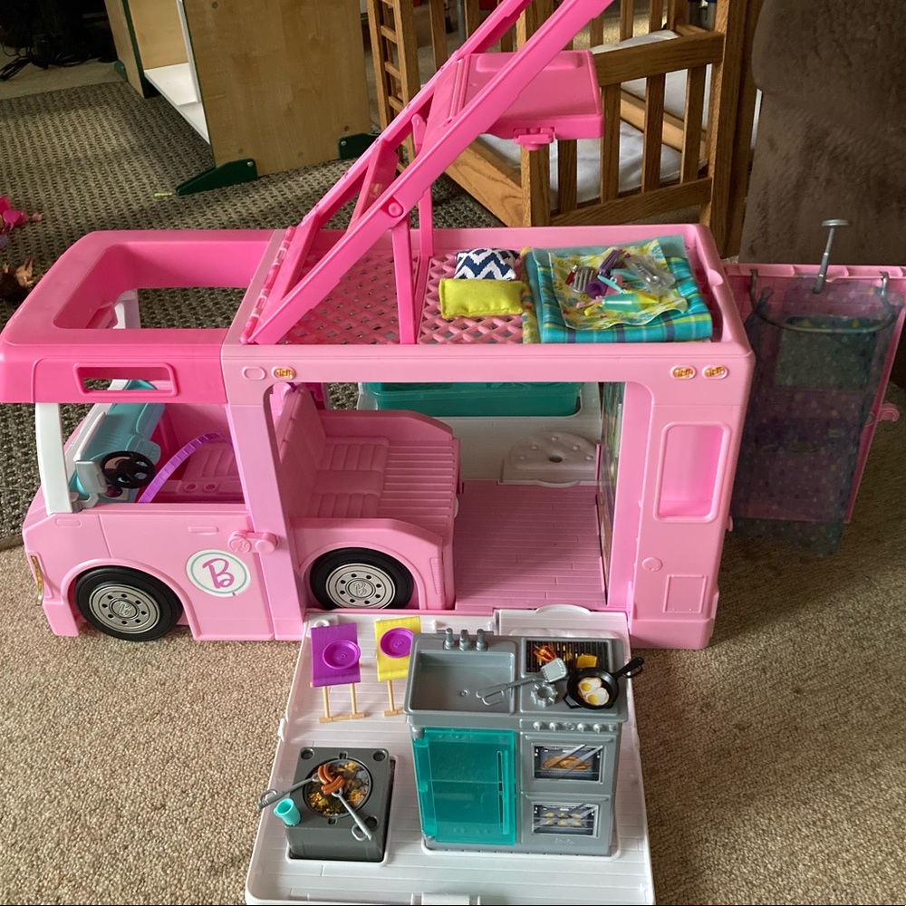 Barbie dream camper with most original accessories